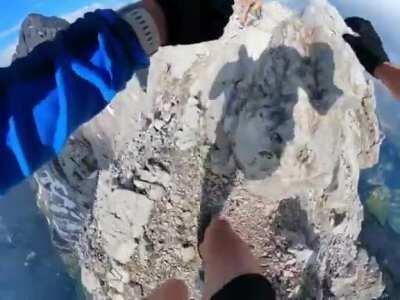 Can I get a hell to the no