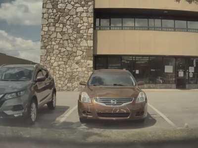 Trying to thieve the car and got what he deserved