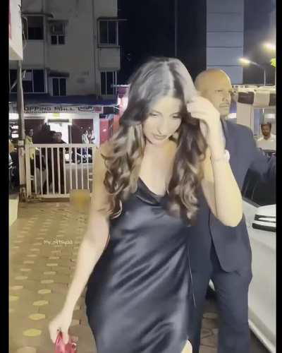 Nora Fatehi Dots👀🥵