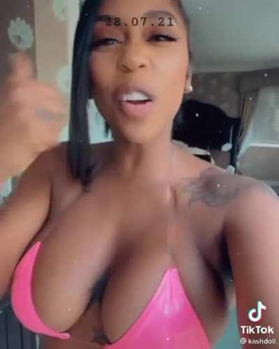 Kash boob bounce