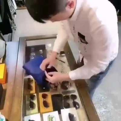 Manager: “Need ya’ll to start folding stuff like this”