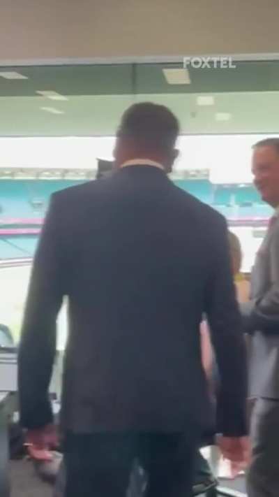 Seems like Ravi Shastri is enjoying Gambhir being humbled 