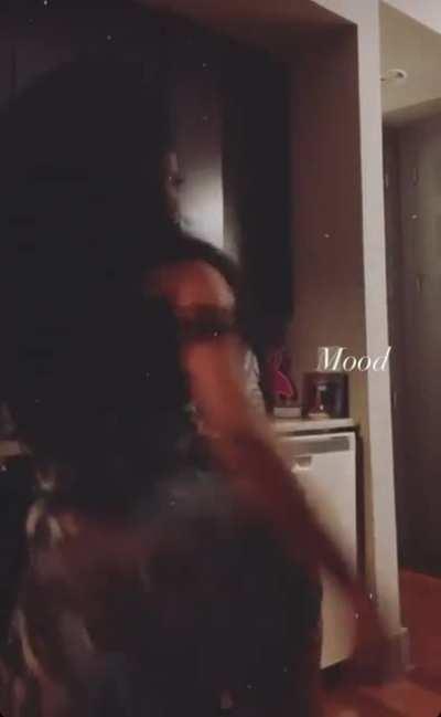 Upvote if you would fuck her😍