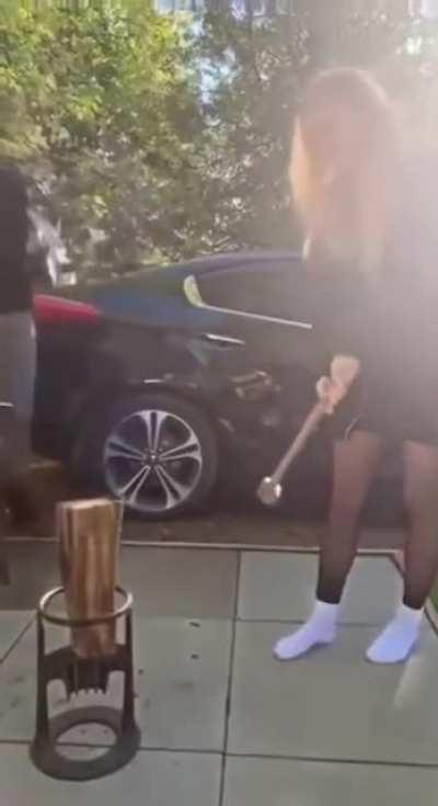 I bet she's got hammer toes