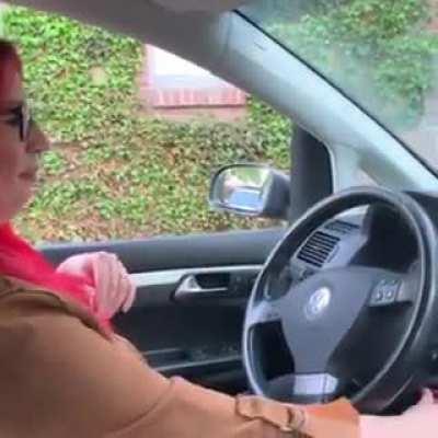 Jawohl!!1!🤩🤣 endlich Freitag😝😏 irgendwo ist es doch bestimmt schon vier Uhr🤭🤫😏 na denn ma rin mit dem gölden Gesöff🍺🥴🥳😎 PROST😉🍻😏 GaLiGrüüü Hans-Peter 😋😄👋