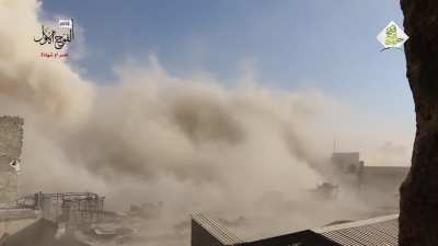 FSA 1st Regiment tunnel bomb targets an SAA-held building in Ramouseh, Aleppo - August 2, 2016