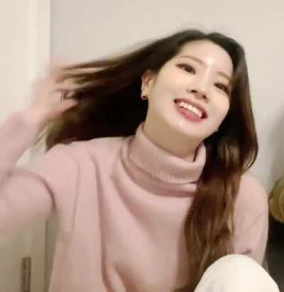 210222 - Pretty Dahyun