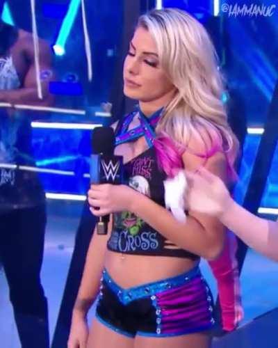 Throwing the trash 🗑️🚮