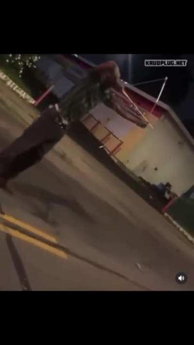 Buddy said fk a blunt, Im tryn mount you on a wall😂😂