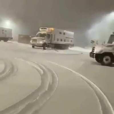 I don't know if this driver is a genius or an idiot...