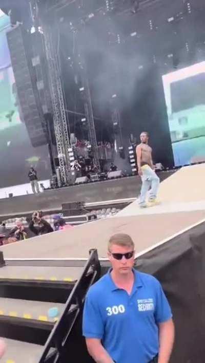 WGCW throwing your phone at a celebrity