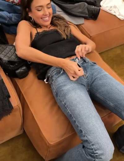 Jessica putting on her jeans | IG | March 2026