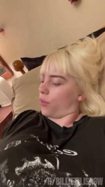 Billie and her massive milkers in motion