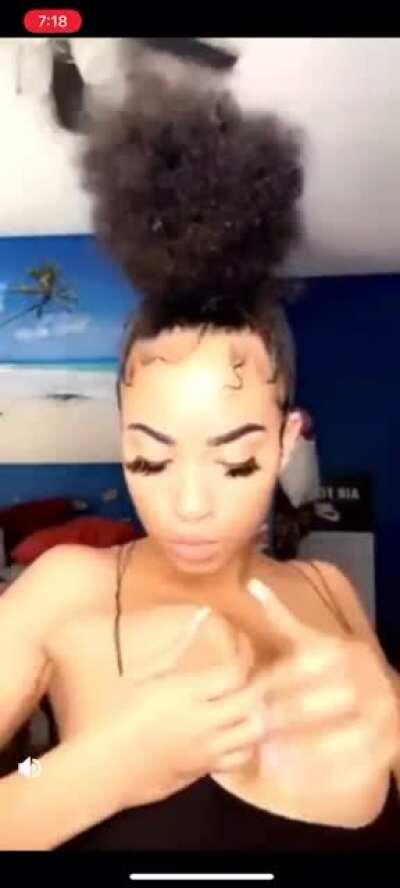 Add my Snapchat @gbodyskk