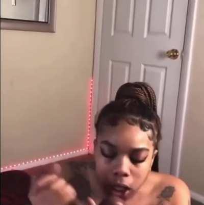 I NEED ME A FREAK NASTY THOT LIKE THIS