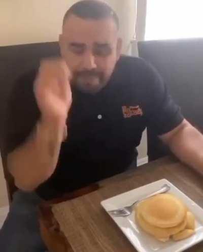 ese compa esta muerto