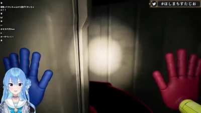 5 minutes of pure blessed Sui-chan's screams when playing Poppy Playtime (bonus gamer english at the end.)