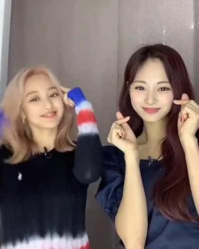 Jihyo and Tzuyu, melting hearts ...