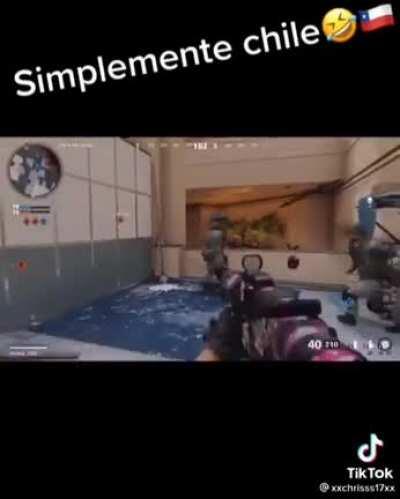 Como tratái así a la vieja culia de tu mamá wn?