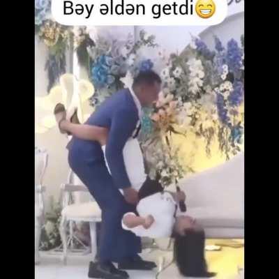 The most energetic wedding singer