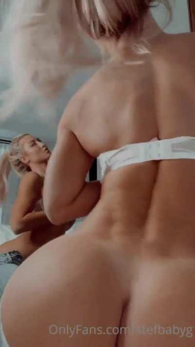 St.ef playing in her reflection