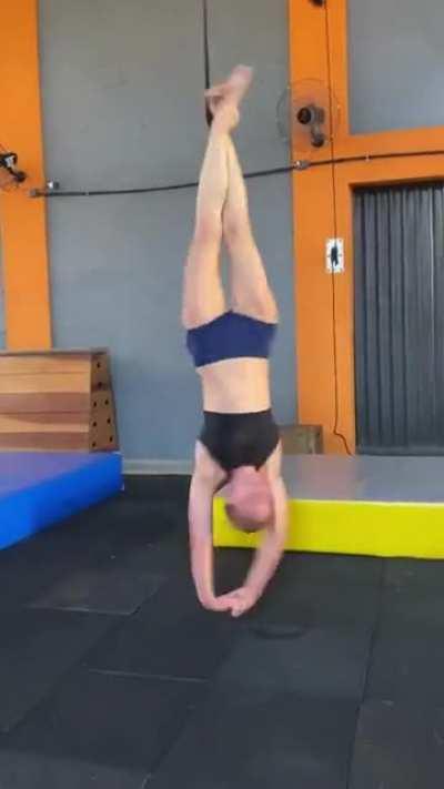 girls ina gif. Does She Ever Get Dizzy?