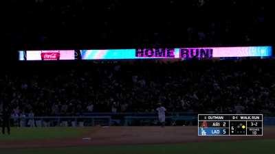 [Highlight] [Highlight] James Outman hits it out, man