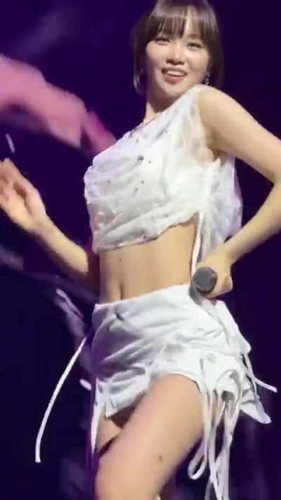 Chaewon - LE SSERAFIM