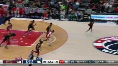 [Highlight] Jarrett Allen blocks KCP's attempt and Garland knocks down the transition three!