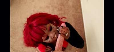 Ebony Sucking a BWC 😍