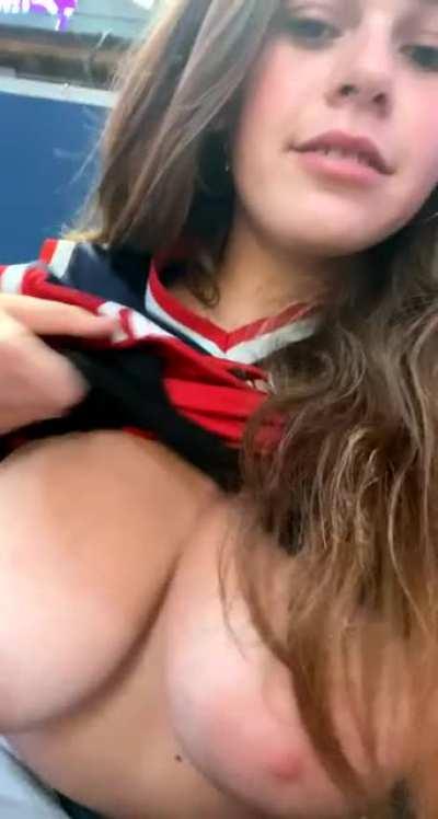 Basketbolu ve Nba sevdiren kadın