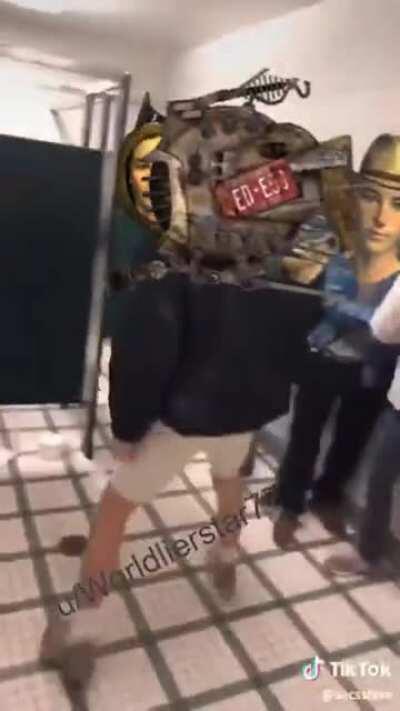 Me Returning to the Lucky 38 After Getting All The Gold Bars