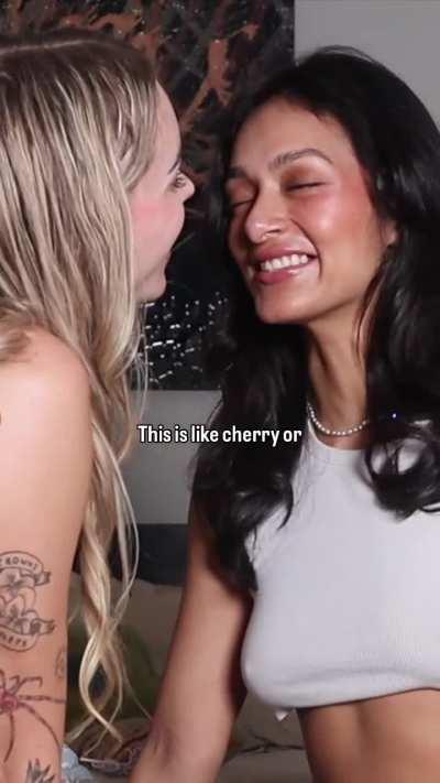 Lollipop kissing challenge 