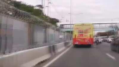 The Thai Army was tricked again. - The 1st Infantry Regiment is filled with barbed wires and containers as authorities have fortified it overnight in anticipation of today’s pro-democracy.