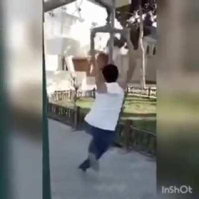 This kid at top speed he did 6RPM, and with a foot work balance like that, when unmounting not even loosing balance and showing guns for camera