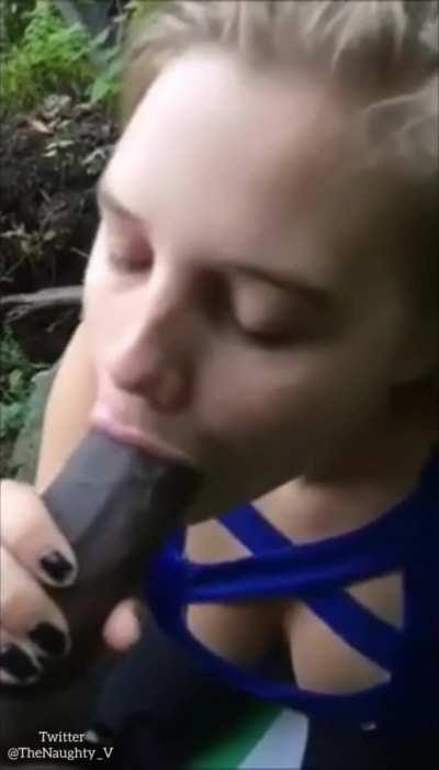 The way she looks at him after he fills her mouth up 😍 Lucky girl