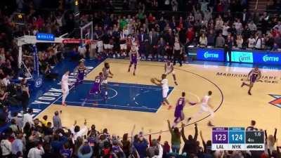 [Highlight] Marigoat Hezonja destroys LeBron's game-winning attempt (2019)