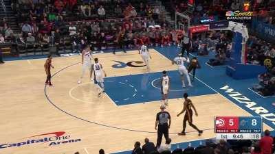 [Highlight] Kristaps Porzingis finishes through contact and puts John Collins on a poster