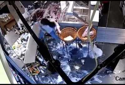 Abrupt chaos in the store