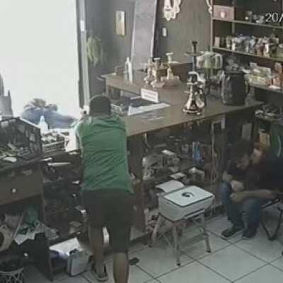 Armed robbery in Johannesburg, South Africa. 22/12/20