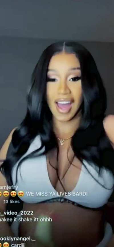 Cardi live