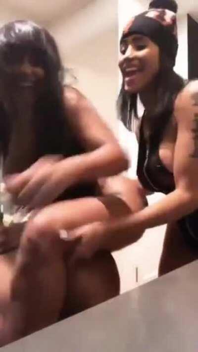 M$_F3RN4ND3S H4V4RYK & ZM33N40RR