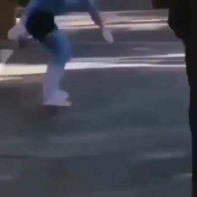 Queria ir pra escola assim 😔