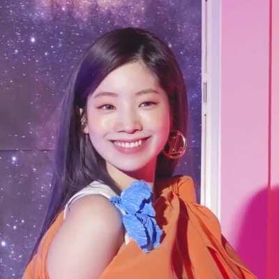 200630 - Dahyun's smile + wink combo