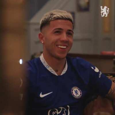 [Official Intro Video] Hola Enzo.😉