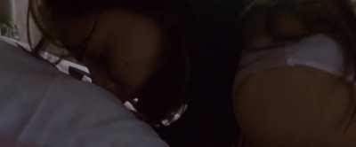 Natalie portman humping a pillow