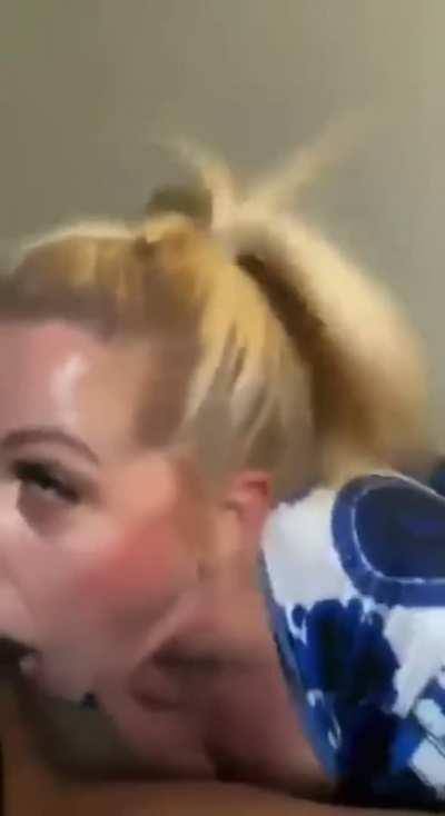 Mom of two hasn't forgotten how to throat big cocks 😈😈