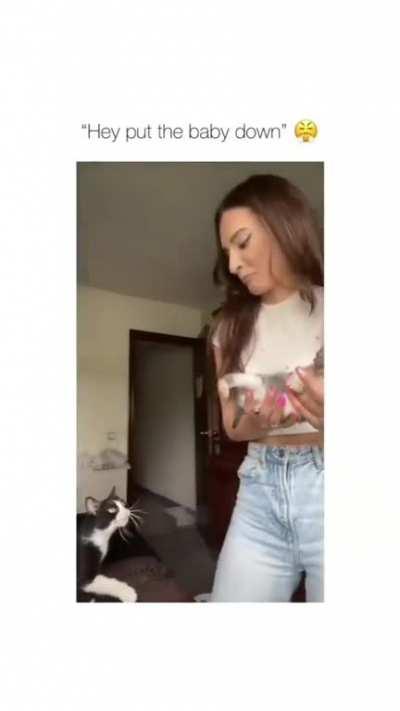 mOtHeR FiGhTs oFF KiDnApPeR TrYiNg tO StEaL hEr cHiLd.