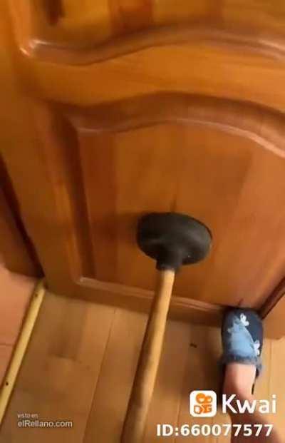 1 minuto de silêncio para esse rapaz...F Também.