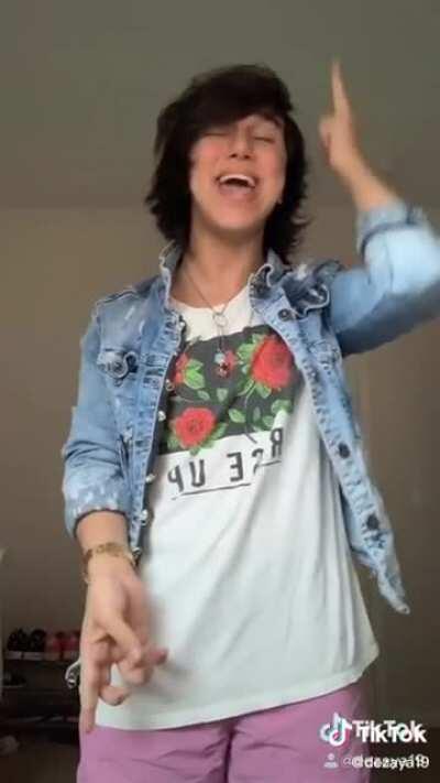 And Iiiiiiaiii will always loooove yo-